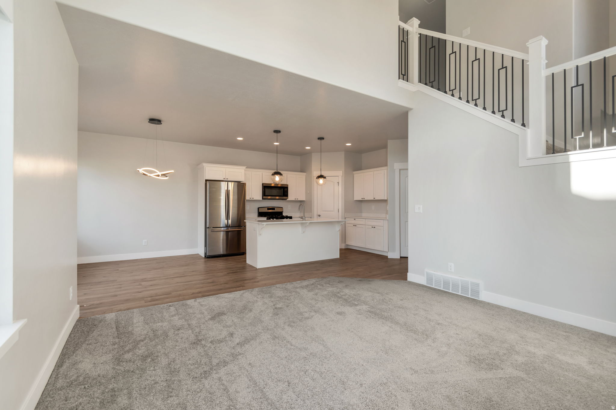 NORTH POINTE VILLAGE - Residential