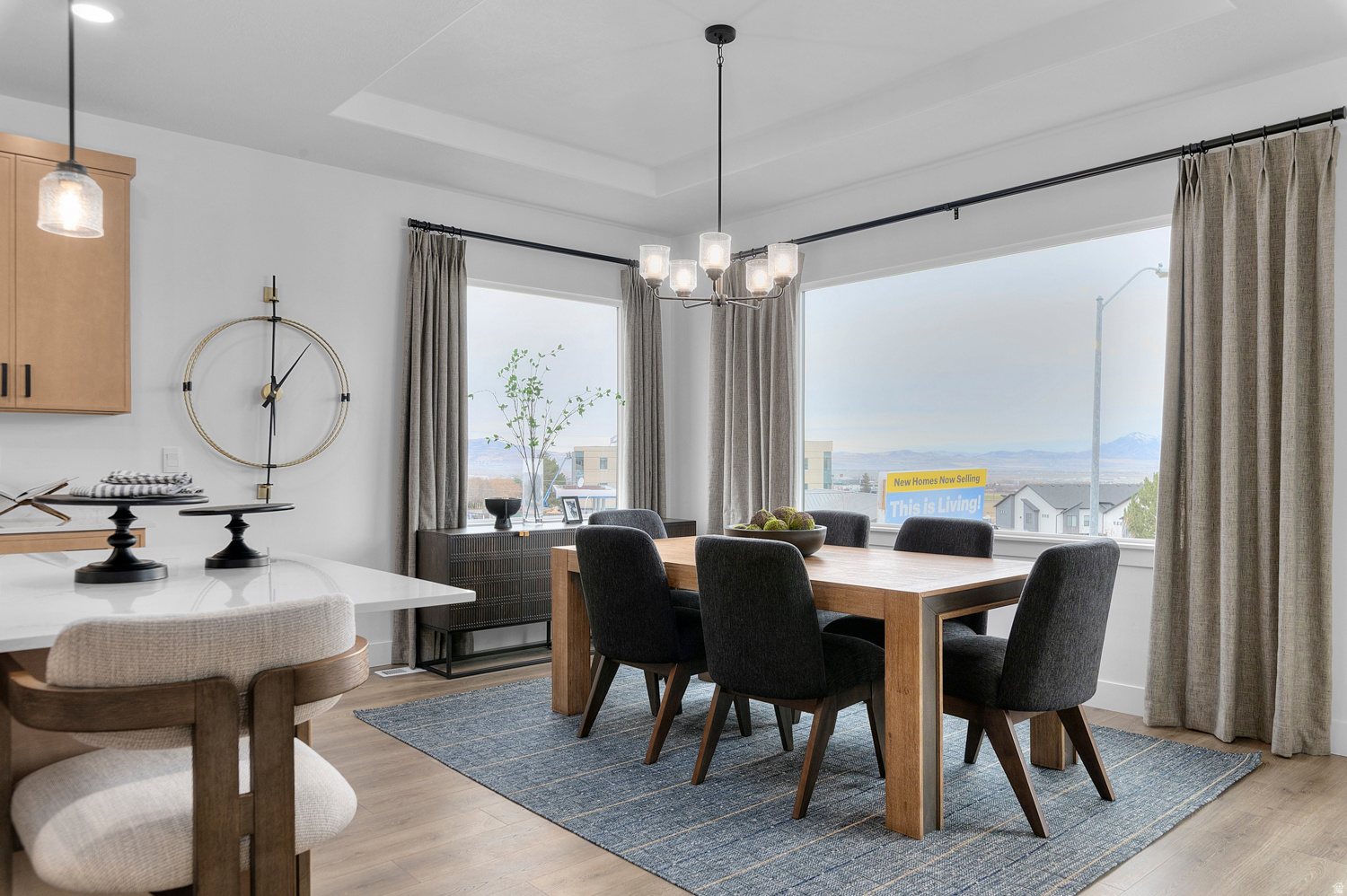 MOUNTAINSIDE ESTATES - Residential