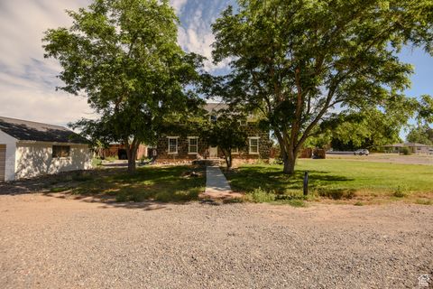 Photo of 210 W 400 N, Beaver, UT 84713 (MLS # 2115812)