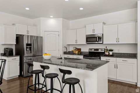 Tiny photo for 464 S HIGHPOINT DR, Saratoga Springs, UT 84045 (MLS # 2088178)