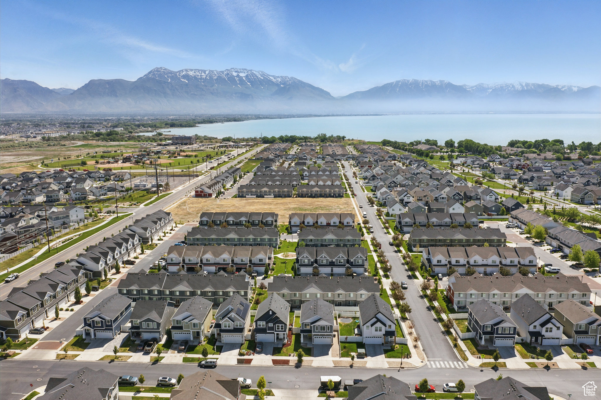 LEGACY FARMS - Residential