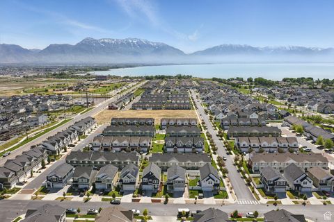 Tiny photo for 464 S HIGHPOINT DR, Saratoga Springs, UT 84045 (MLS # 2088178)