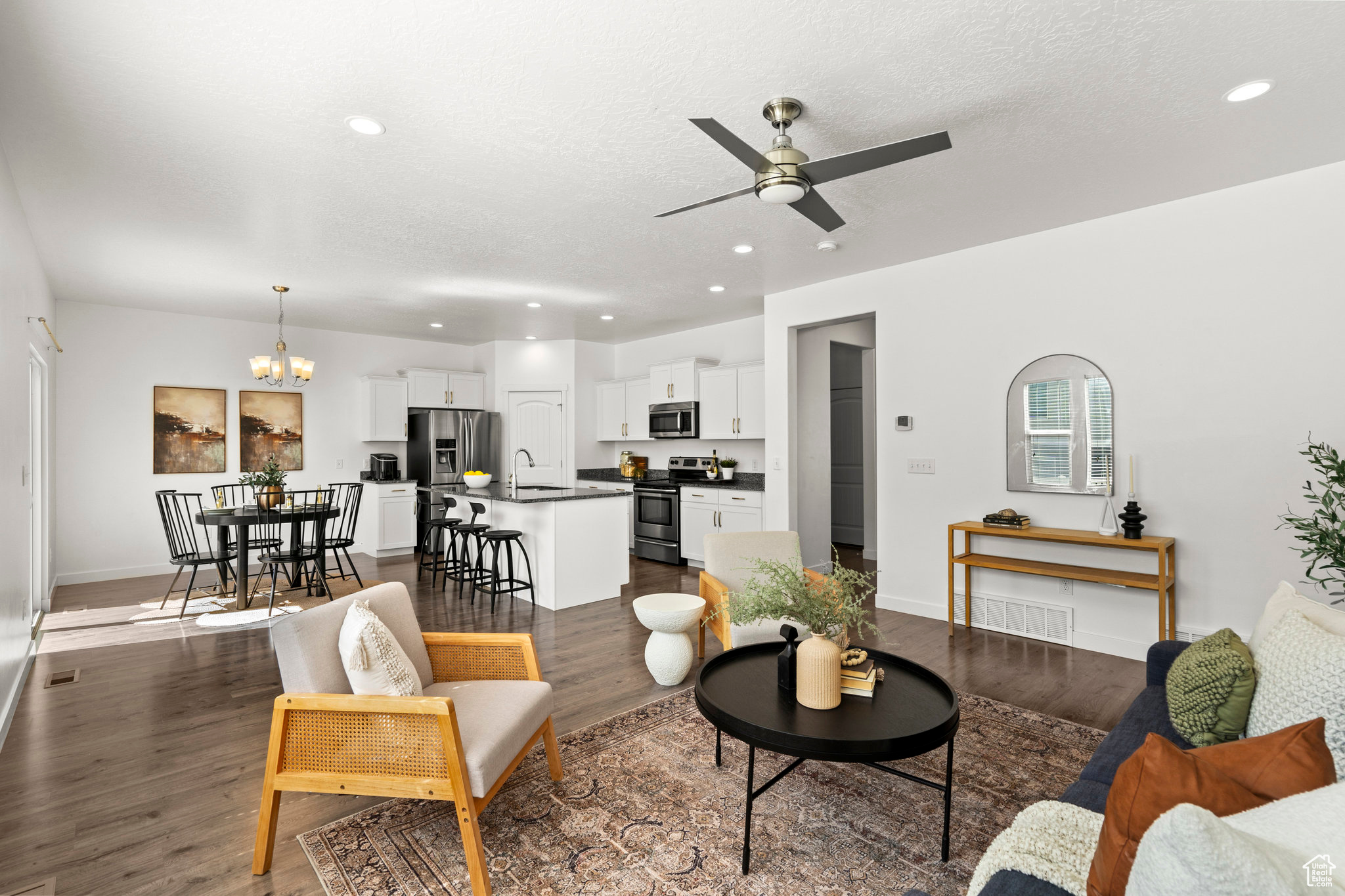 LEGACY FARMS - Residential