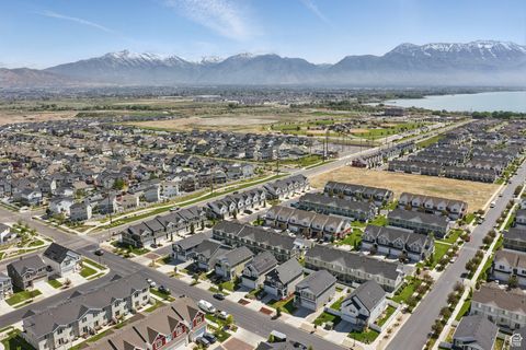 Tiny photo for 464 S HIGHPOINT DR, Saratoga Springs, UT 84045 (MLS # 2088178)