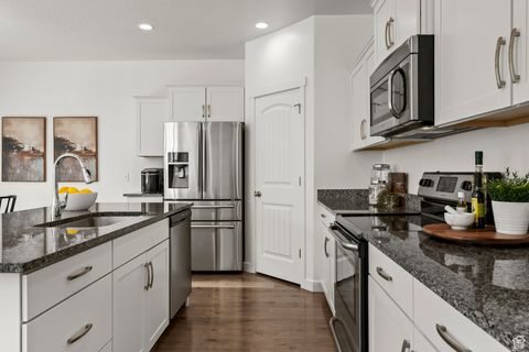Tiny photo for 464 S HIGHPOINT DR, Saratoga Springs, UT 84045 (MLS # 2088178)