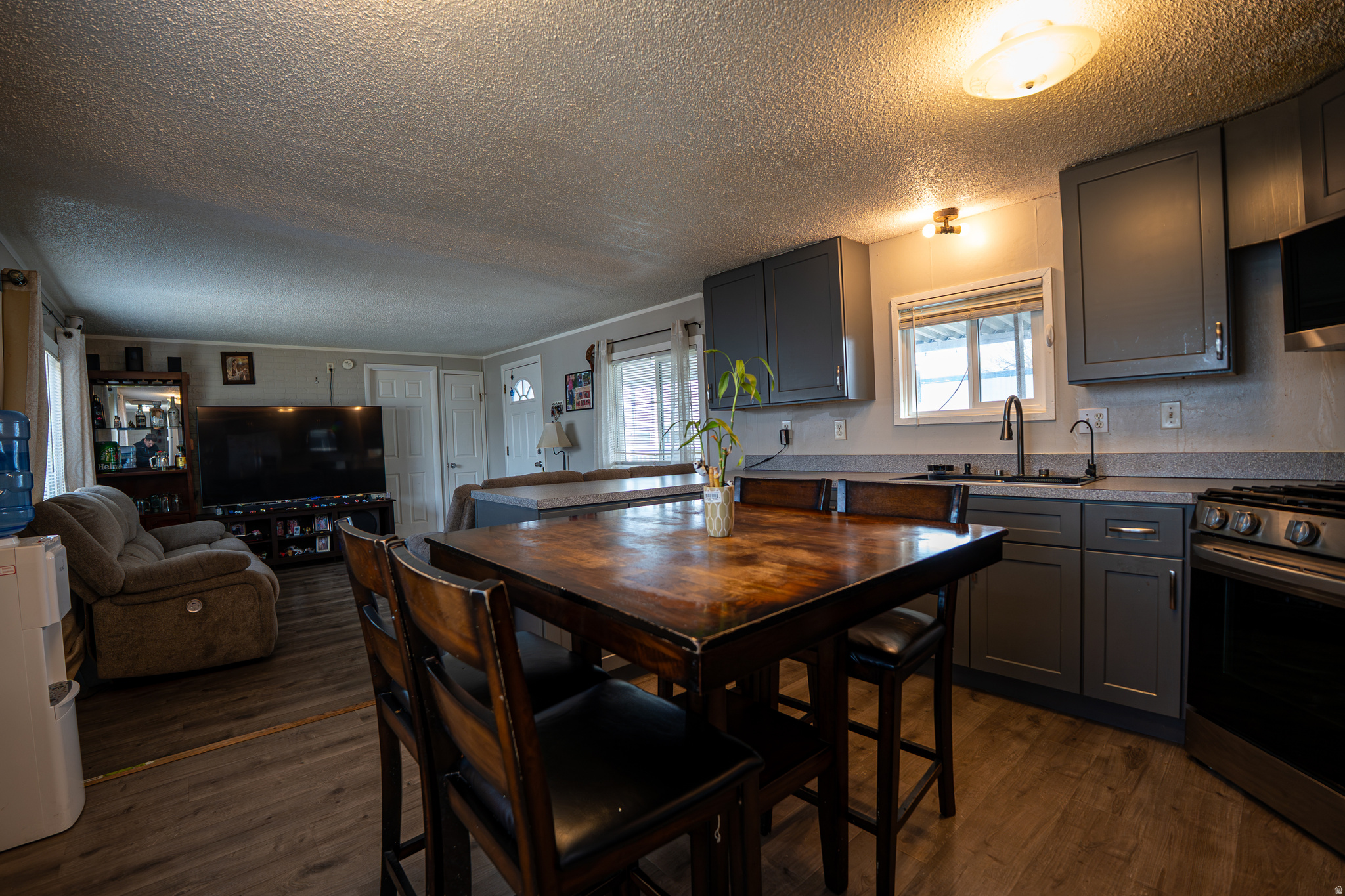 WINDSOR ESTATES - Residential