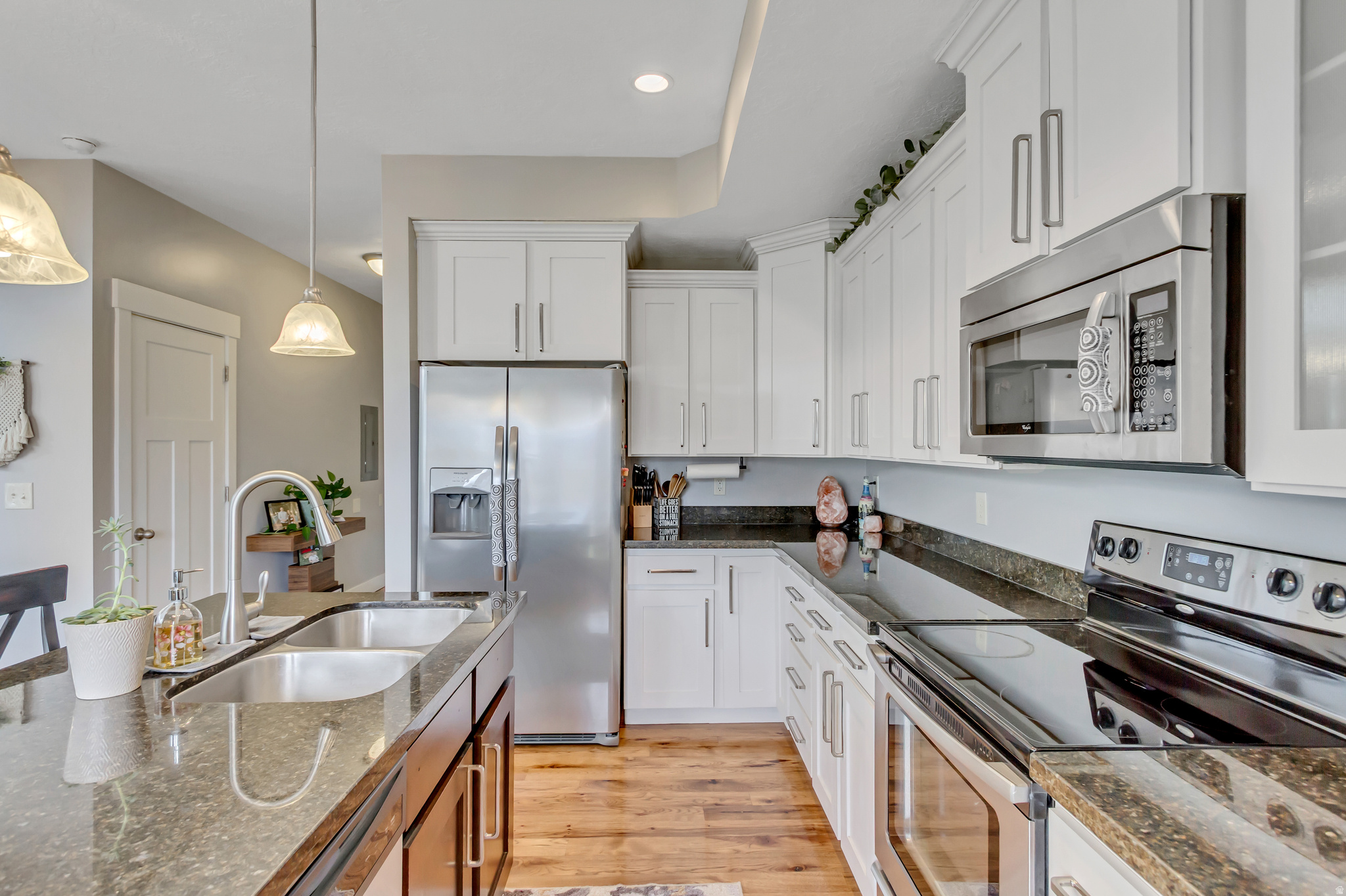 COTTAGES HIDDEN CRK - Residential