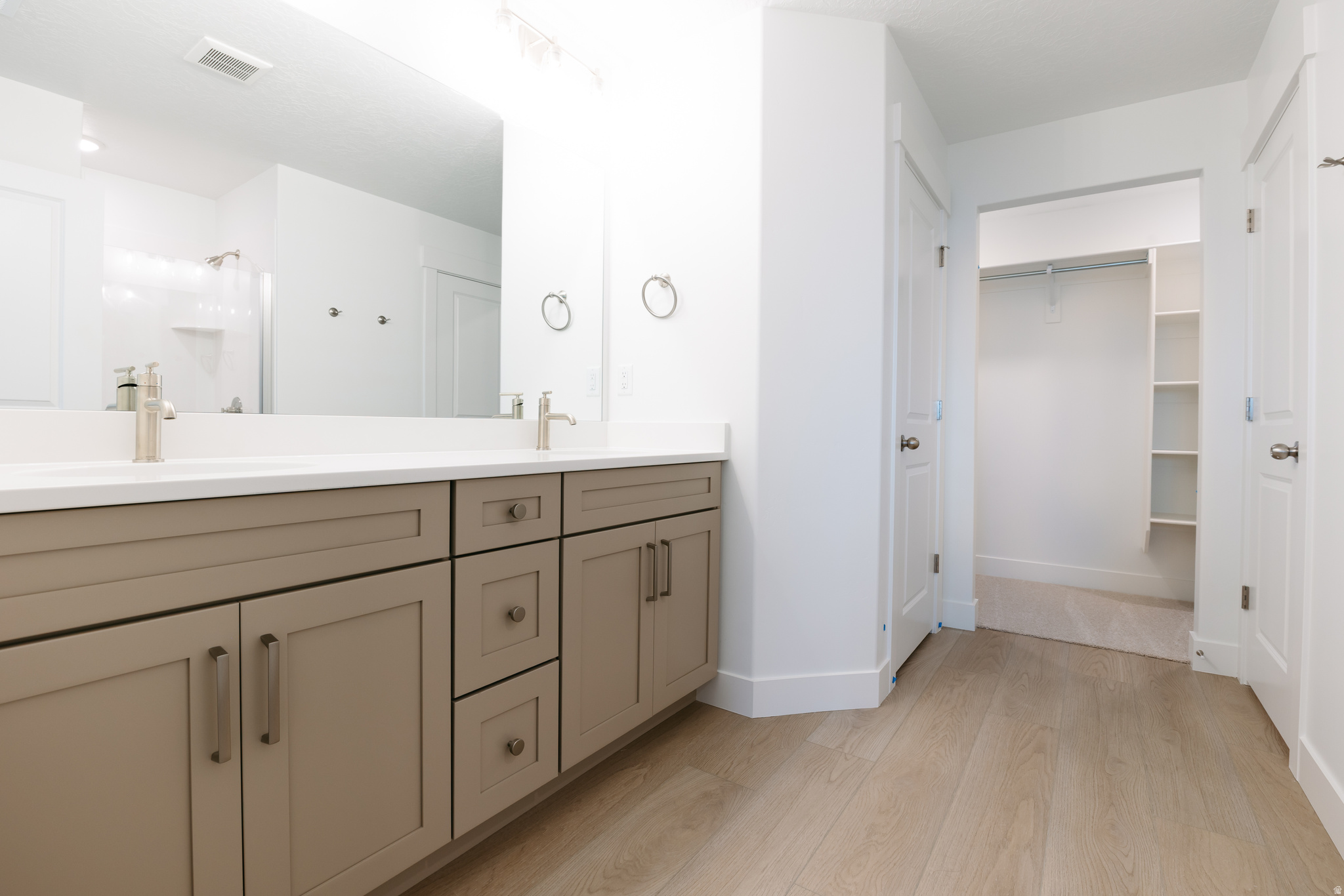 HIGHRIDGE - Residential