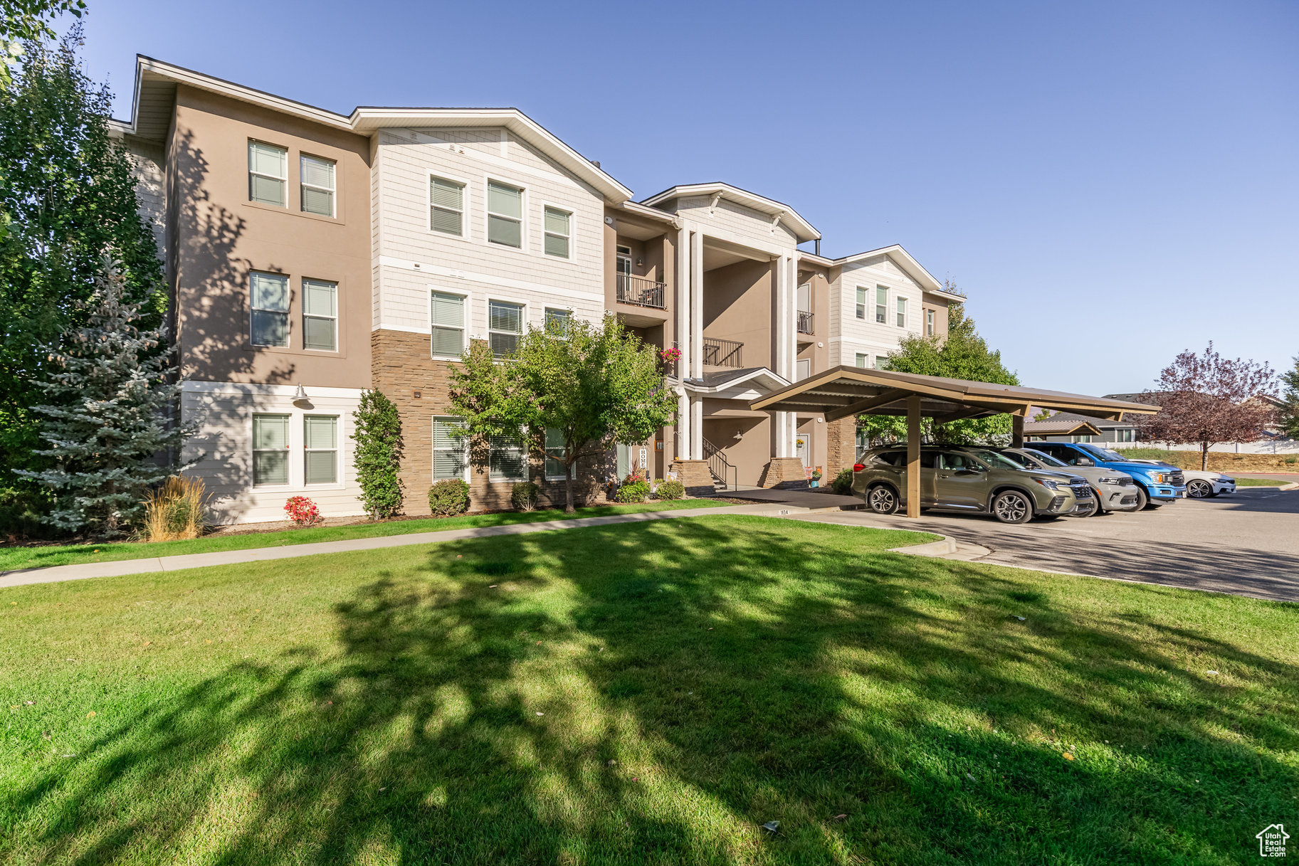 RANCH LANDING - Residential