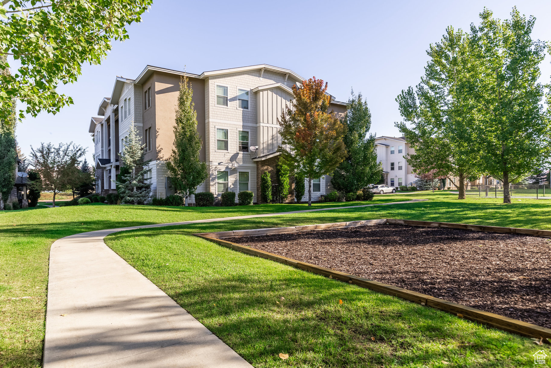 RANCH LANDING - Residential