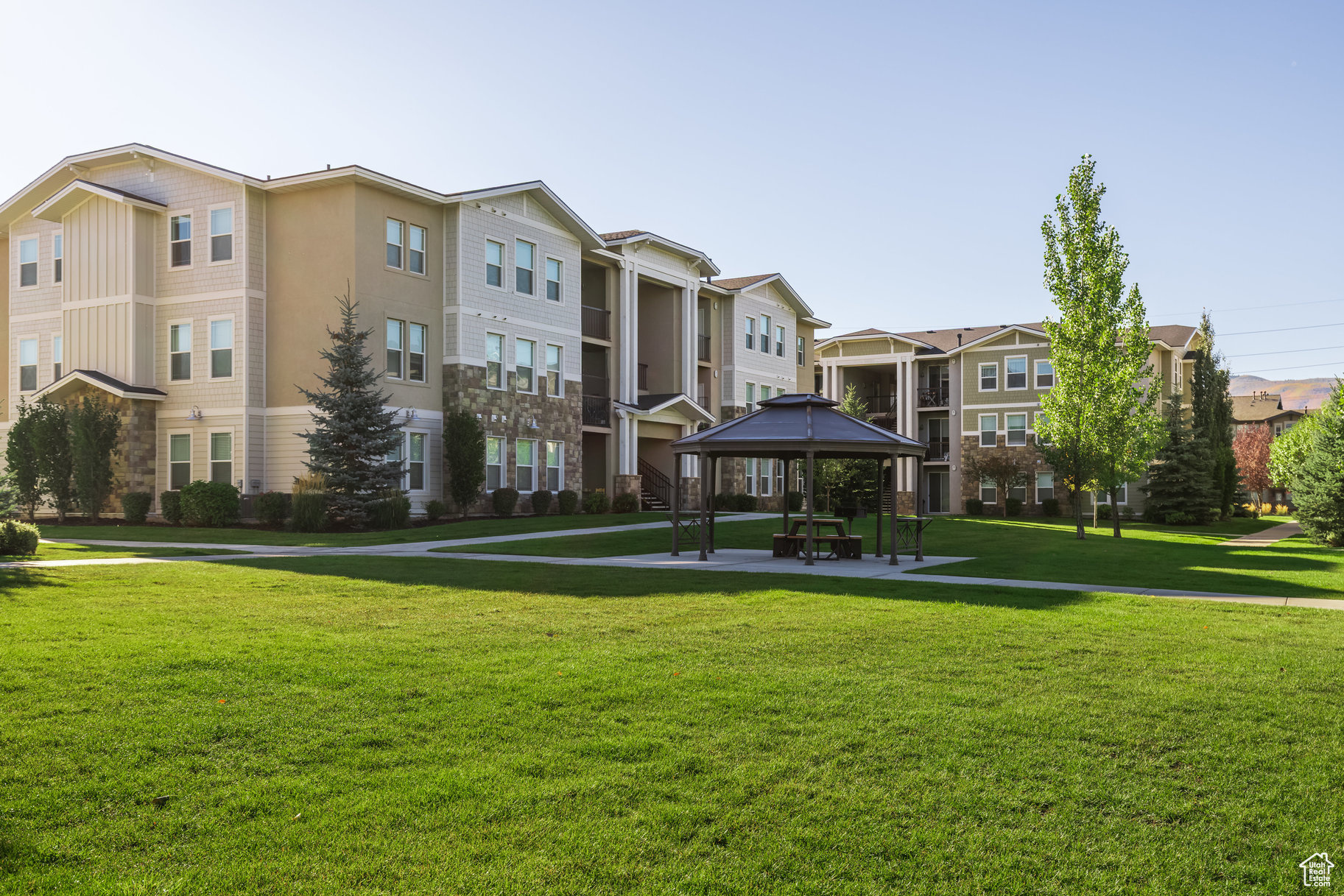 RANCH LANDING - Residential