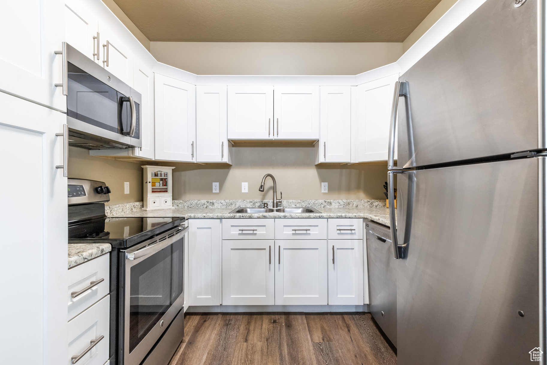 RANCH LANDING - Residential