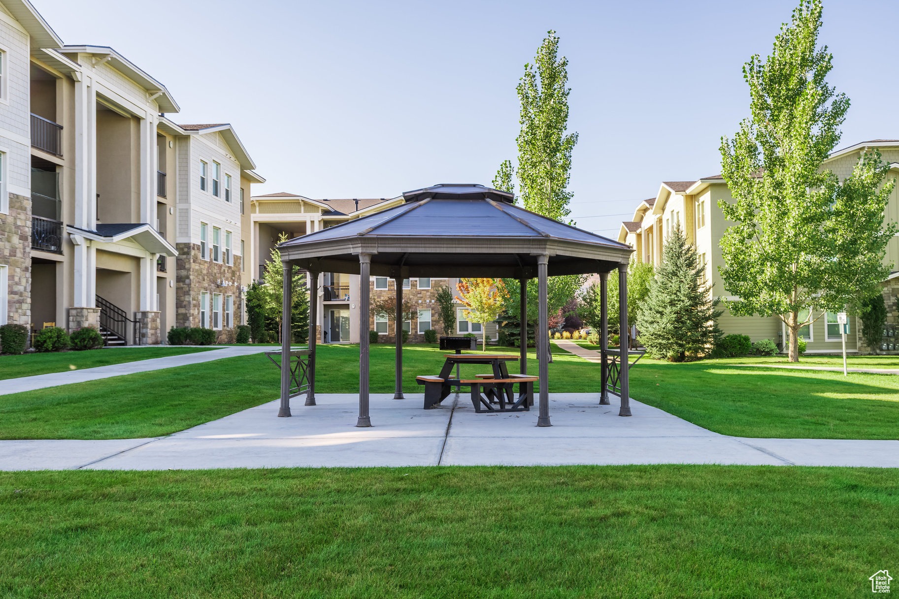 RANCH LANDING - Residential