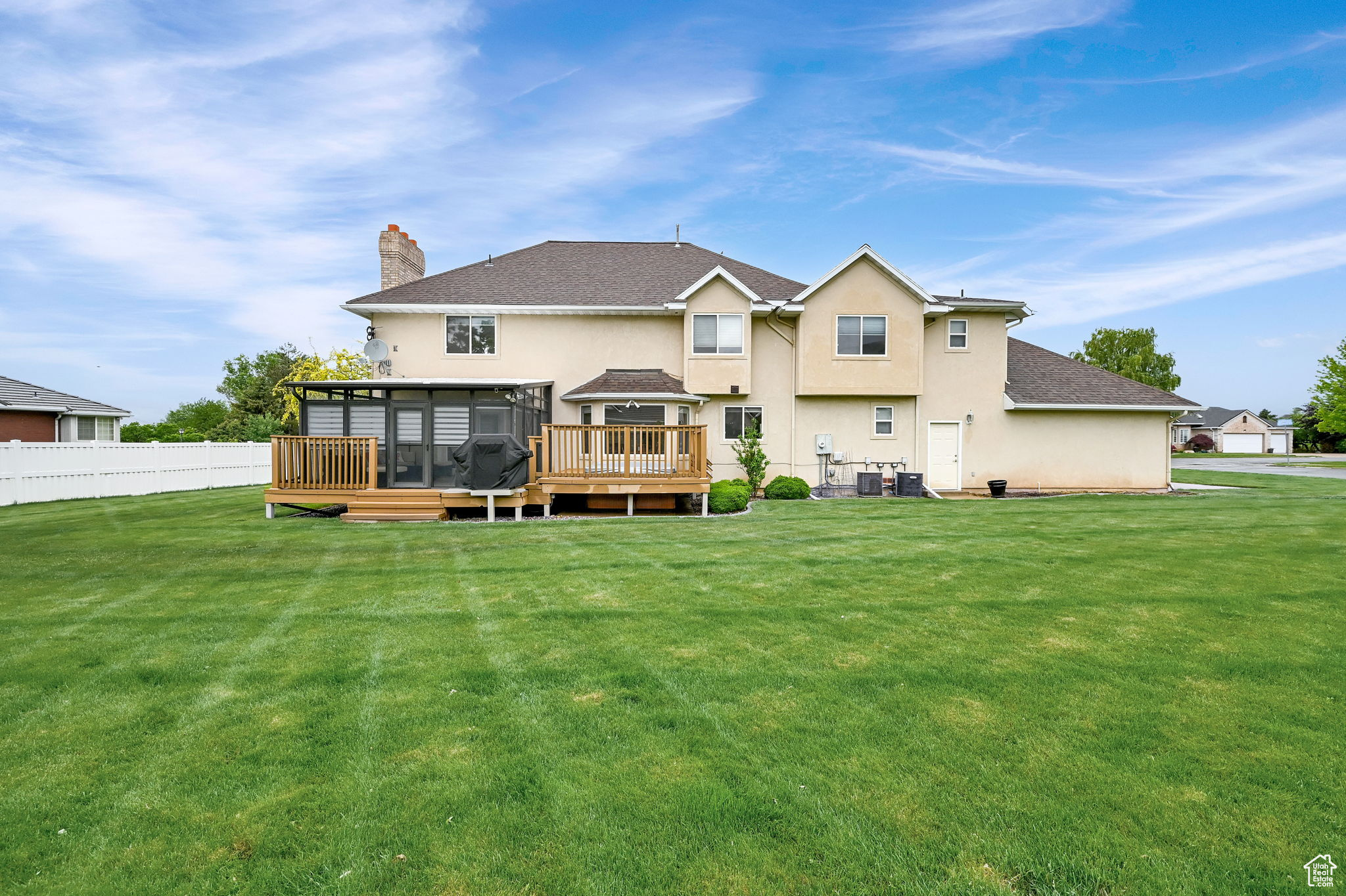 2382 Summerwood Dr, Layton, Utah image 6