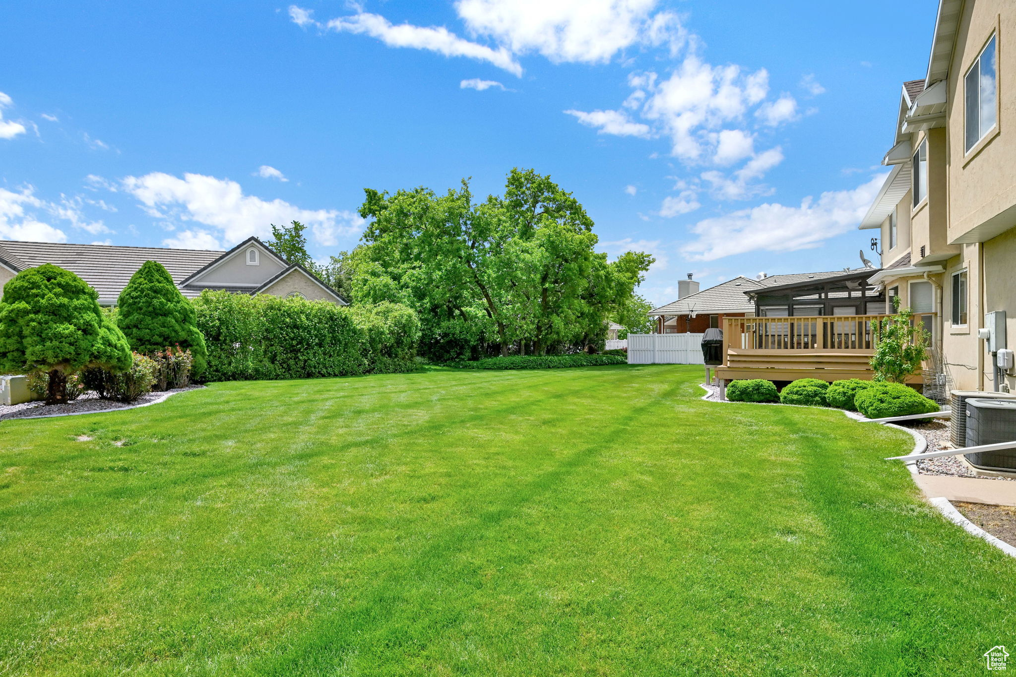 2382 Summerwood Dr, Layton, Utah image 7