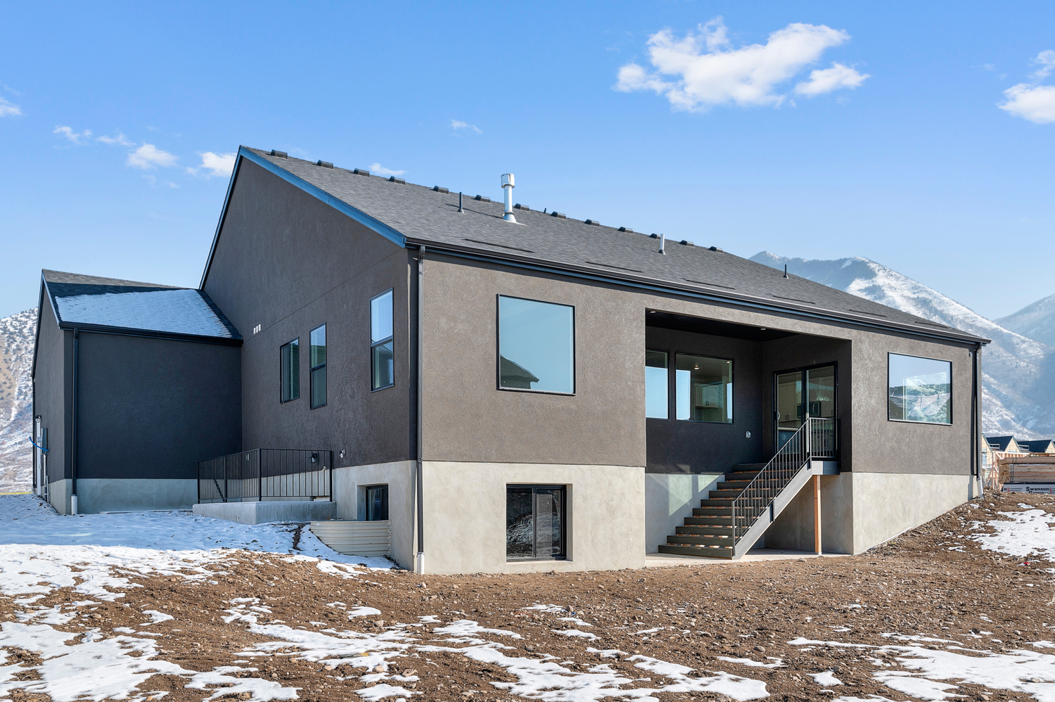 MOUNTAINSIDE ESTATES - Residential