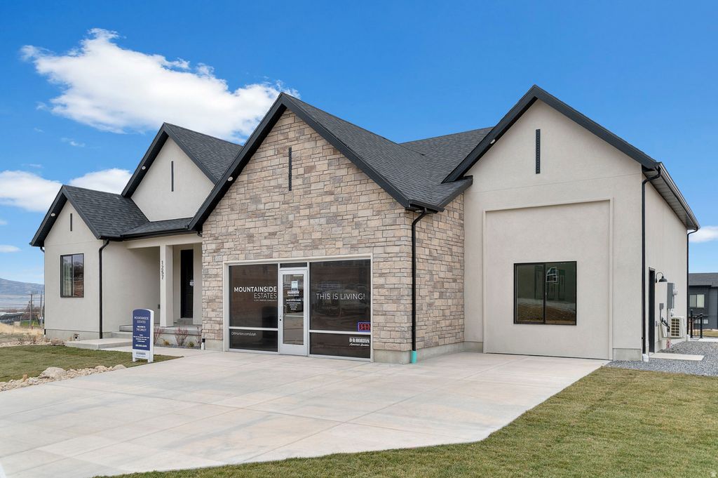 Photo of 1362 N 1250 E #47, Logan, UT 84321 (MLS # 2127958)