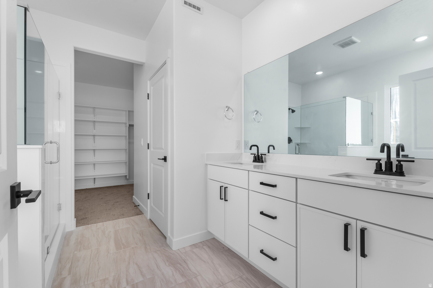 MOUNTAINSIDE ESTATES - Residential