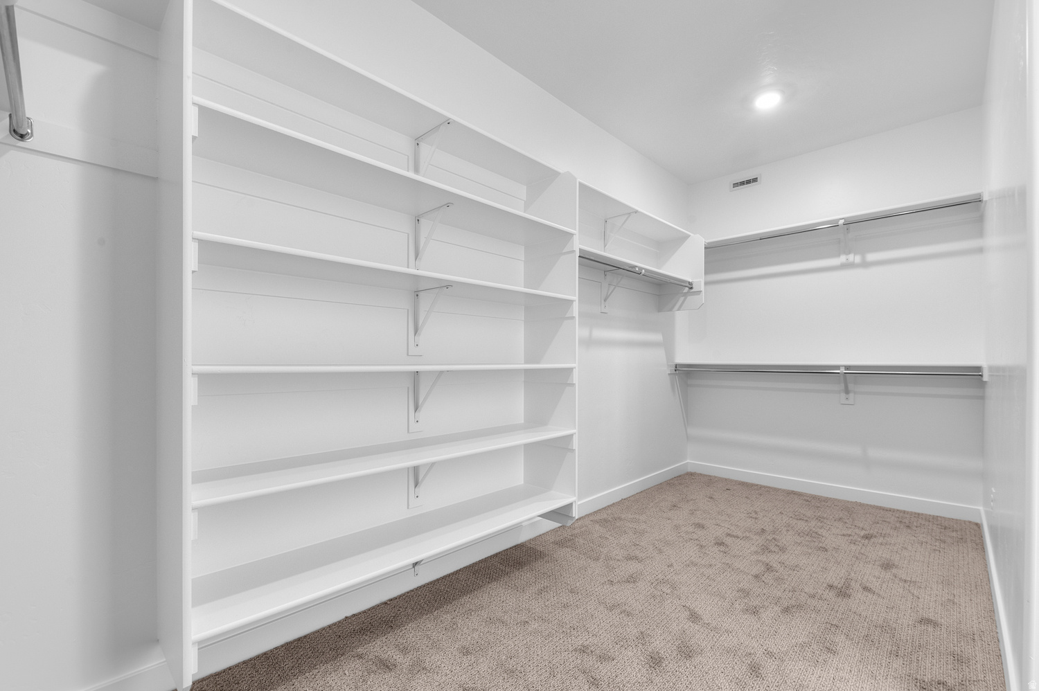 MOUNTAINSIDE ESTATES - Residential