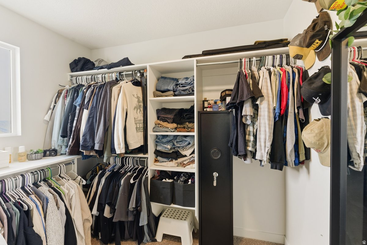 EAGLE POINT - Residential