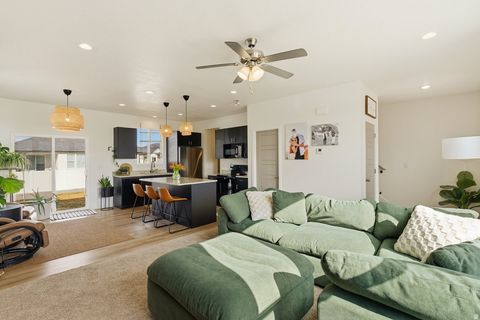 Tiny photo for 2395 E BOXWOOD LN, Eagle Mountain, UT 84005 (MLS # 2137506)