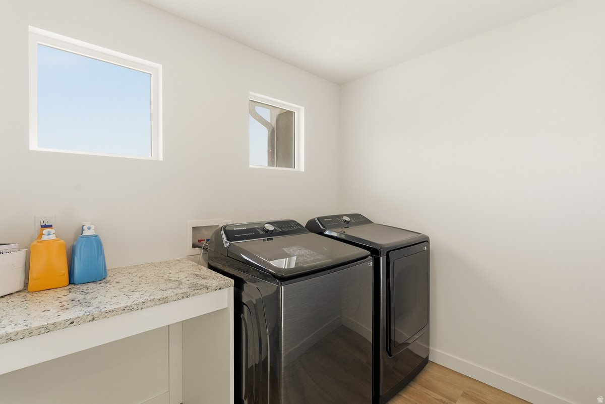 EAGLE POINT - Residential