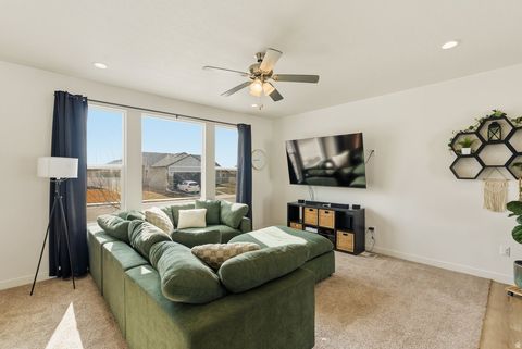 Tiny photo for 2395 E BOXWOOD LN, Eagle Mountain, UT 84005 (MLS # 2137506)
