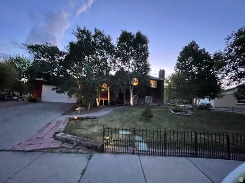 Tiny photo for 9905 N MEADOW DR E, Cedar Hills, UT 84062 (MLS # 2159059)