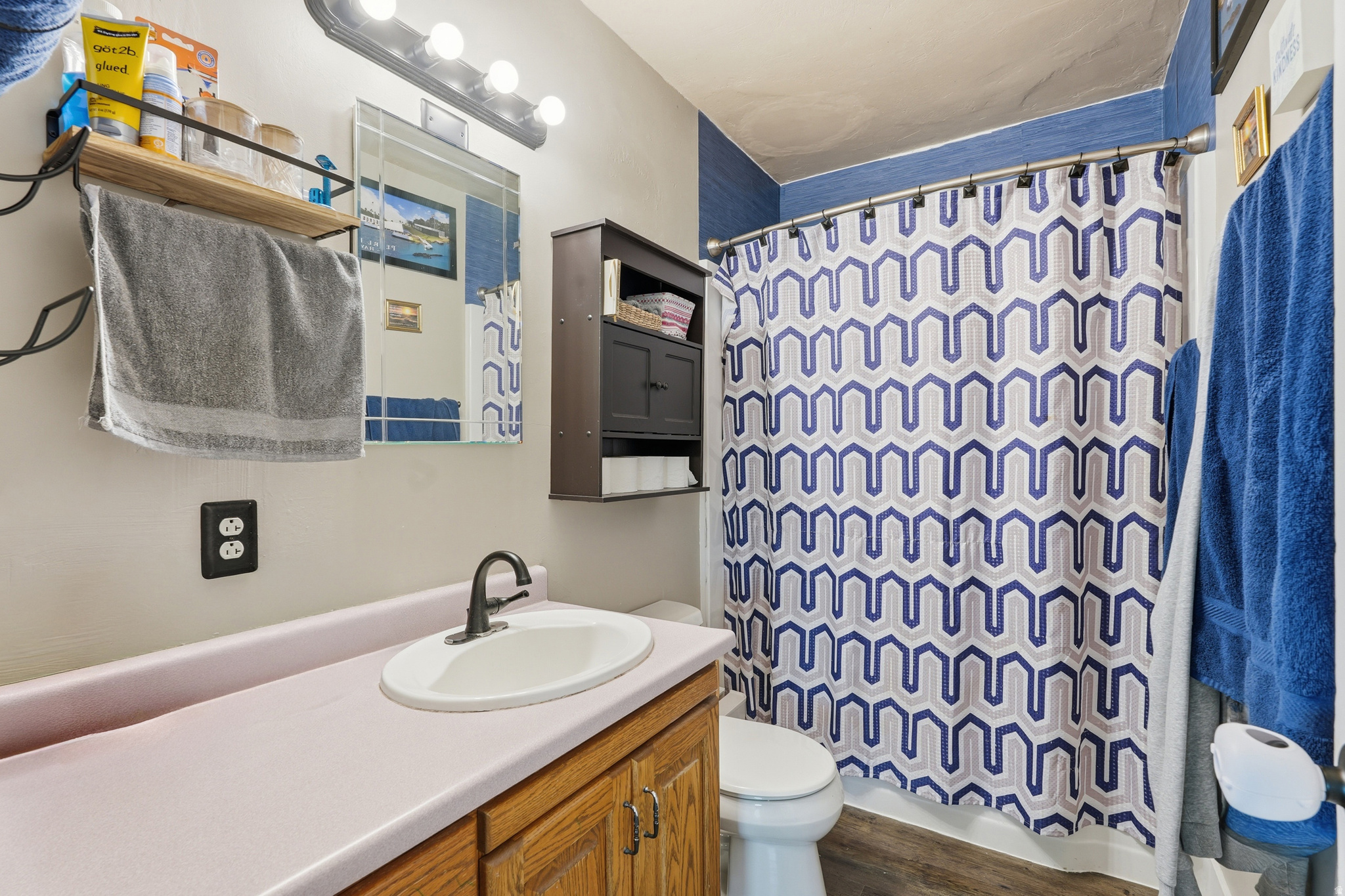 LOGAN ADAMS RESIDENTIAL - Residential