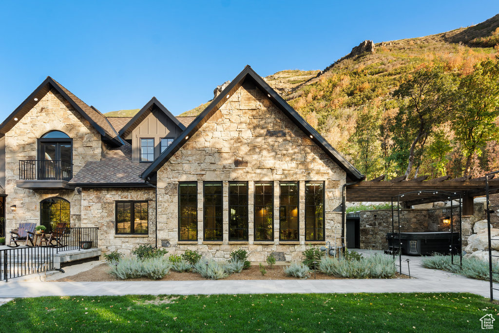 MEADOWS AT HOBBLE CREEK - Residential