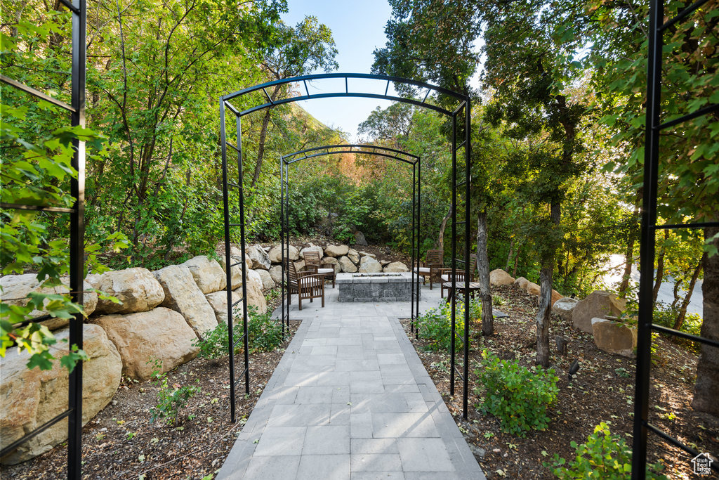 MEADOWS AT HOBBLE CREEK - Residential