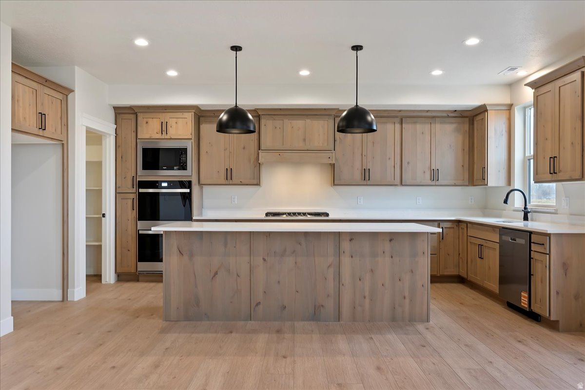 CRAYTHORN HOMESTEAD - Residential