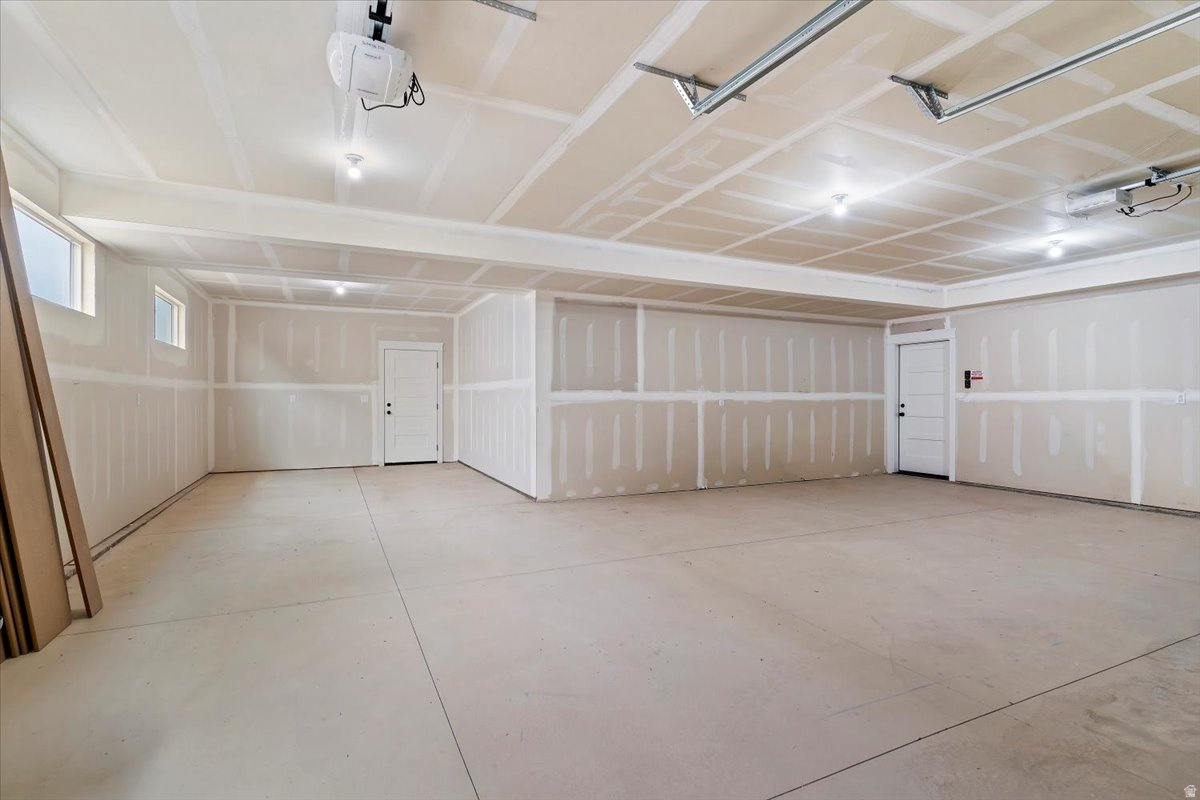 CRAYTHORN HOMESTEAD - Residential