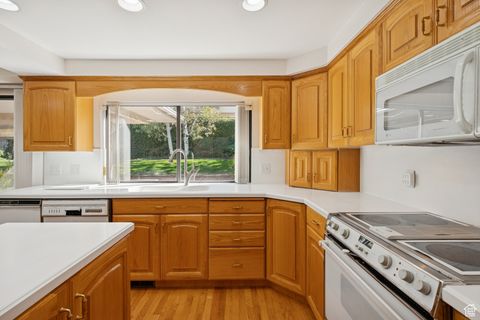 Tiny photo for 2366 E CINNABAR LN, Cottonwood Heights, UT 84121 (MLS # 2117432)