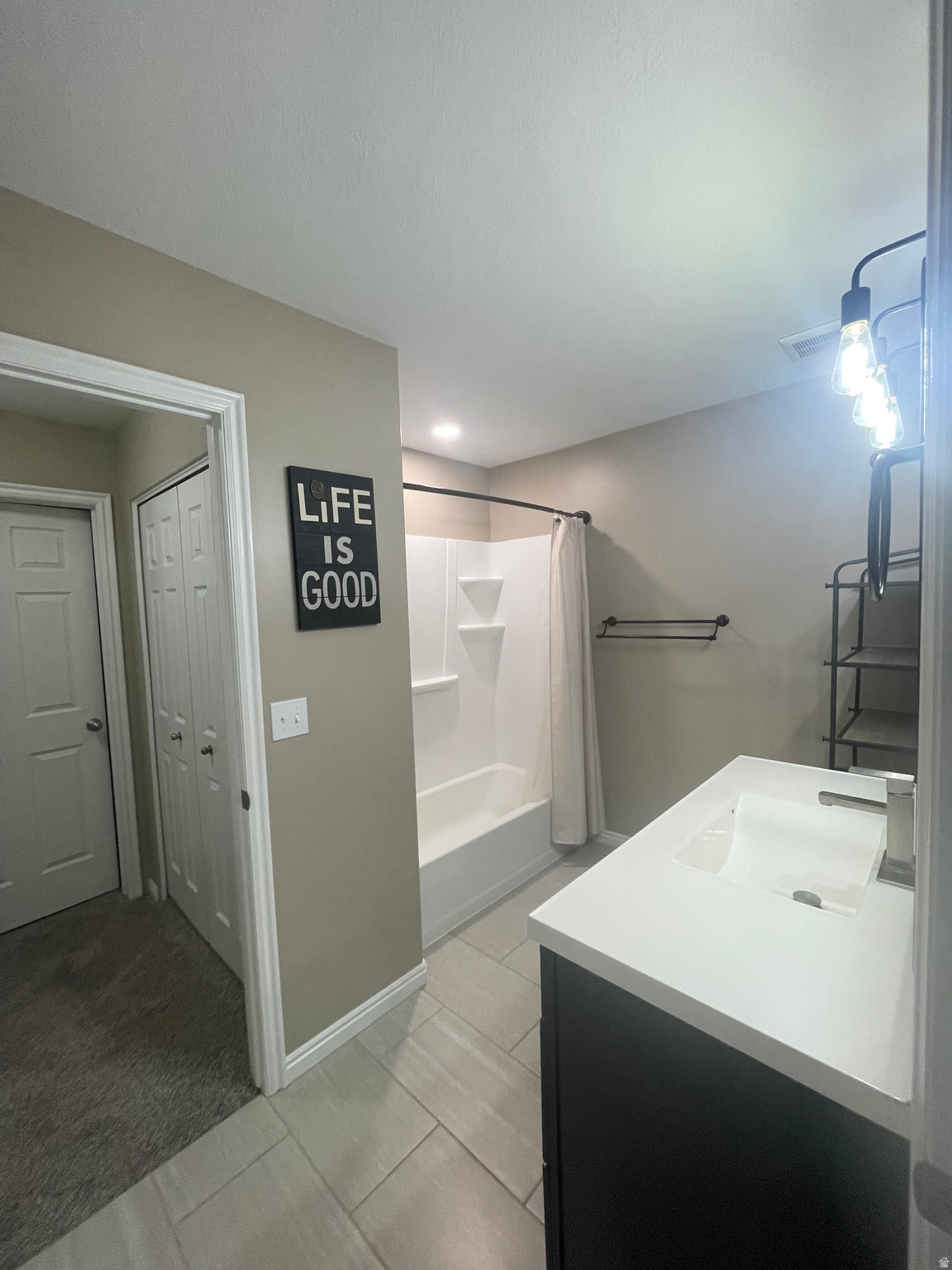 MEADOWS - Residential