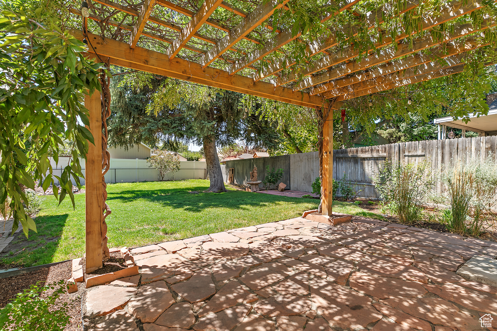 LORAINE - Residential