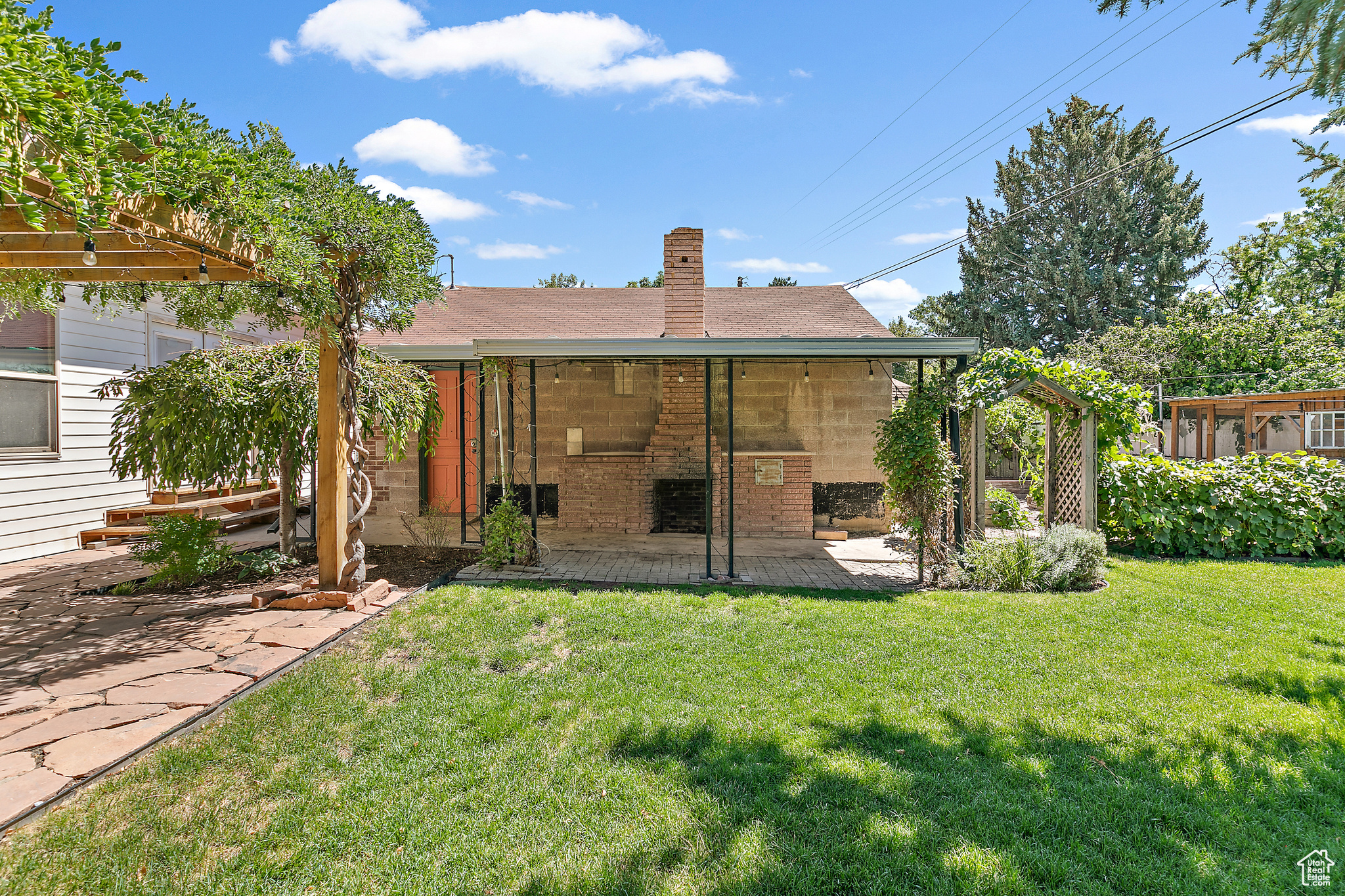 LORAINE - Residential