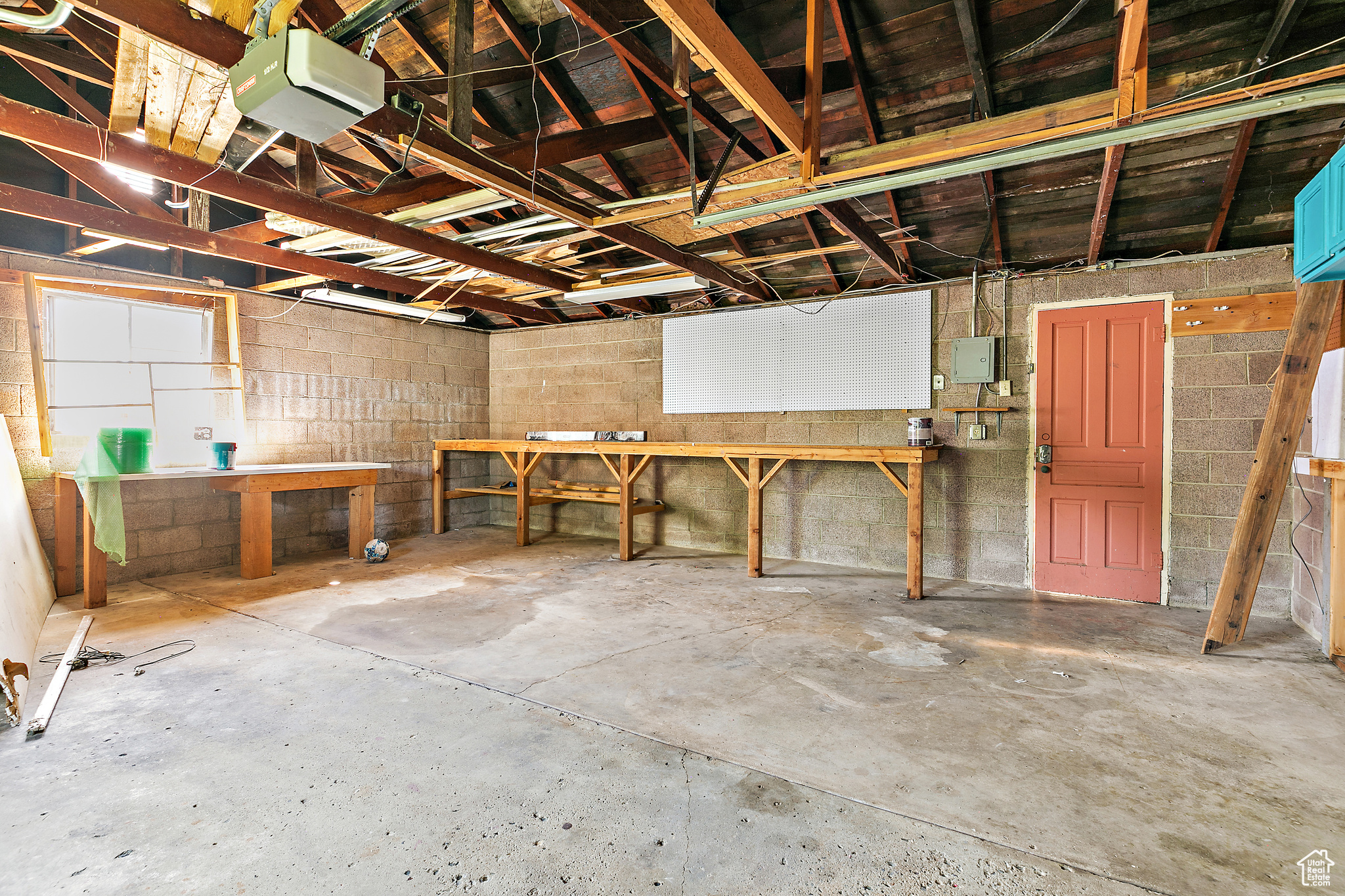 LORAINE - Residential