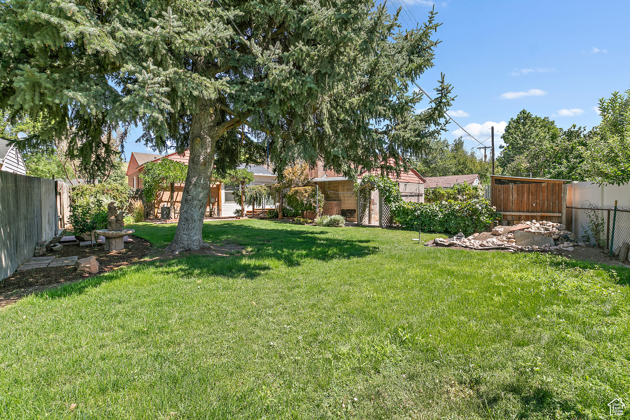 LORAINE - Residential