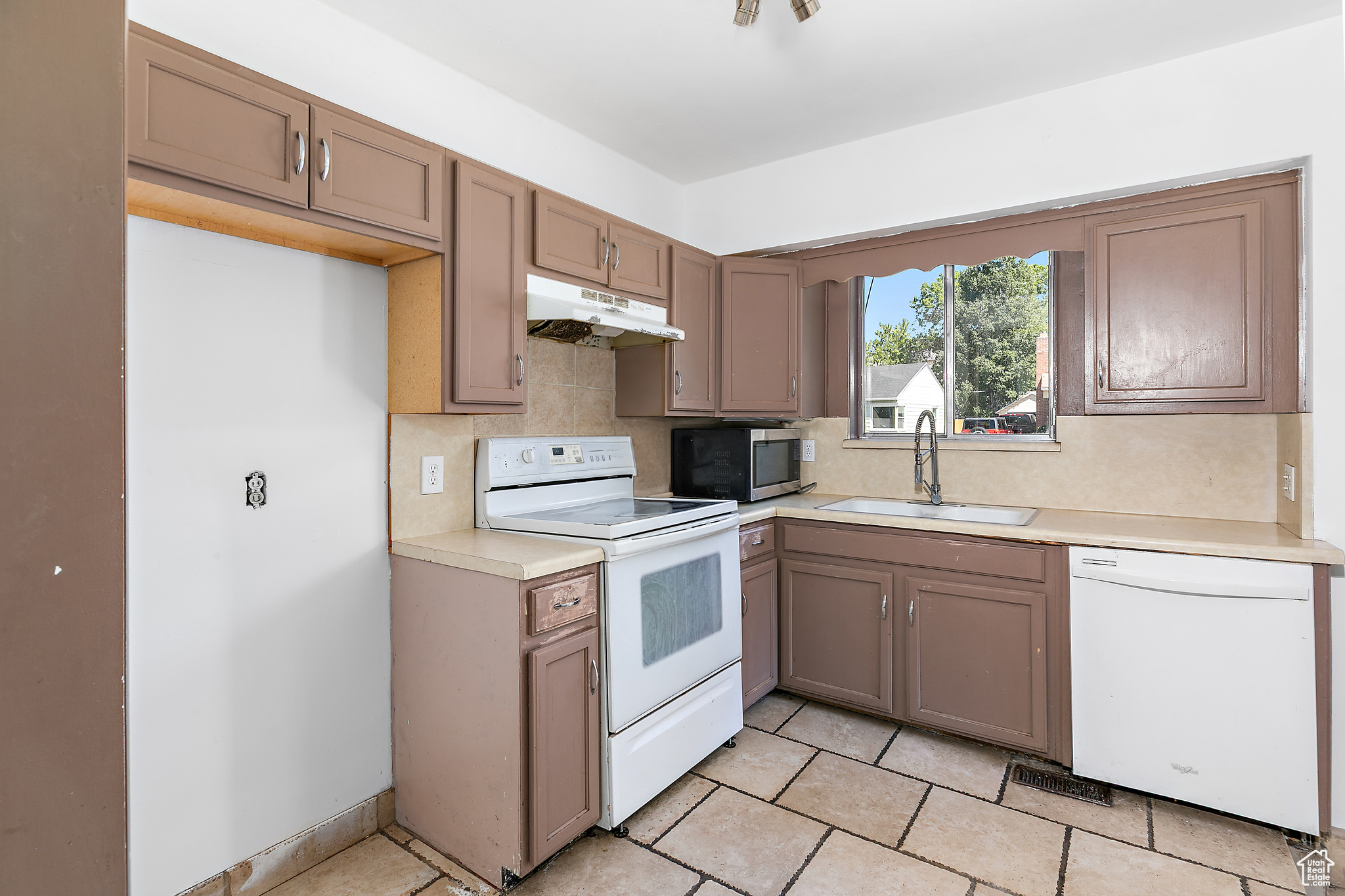 LORAINE - Residential