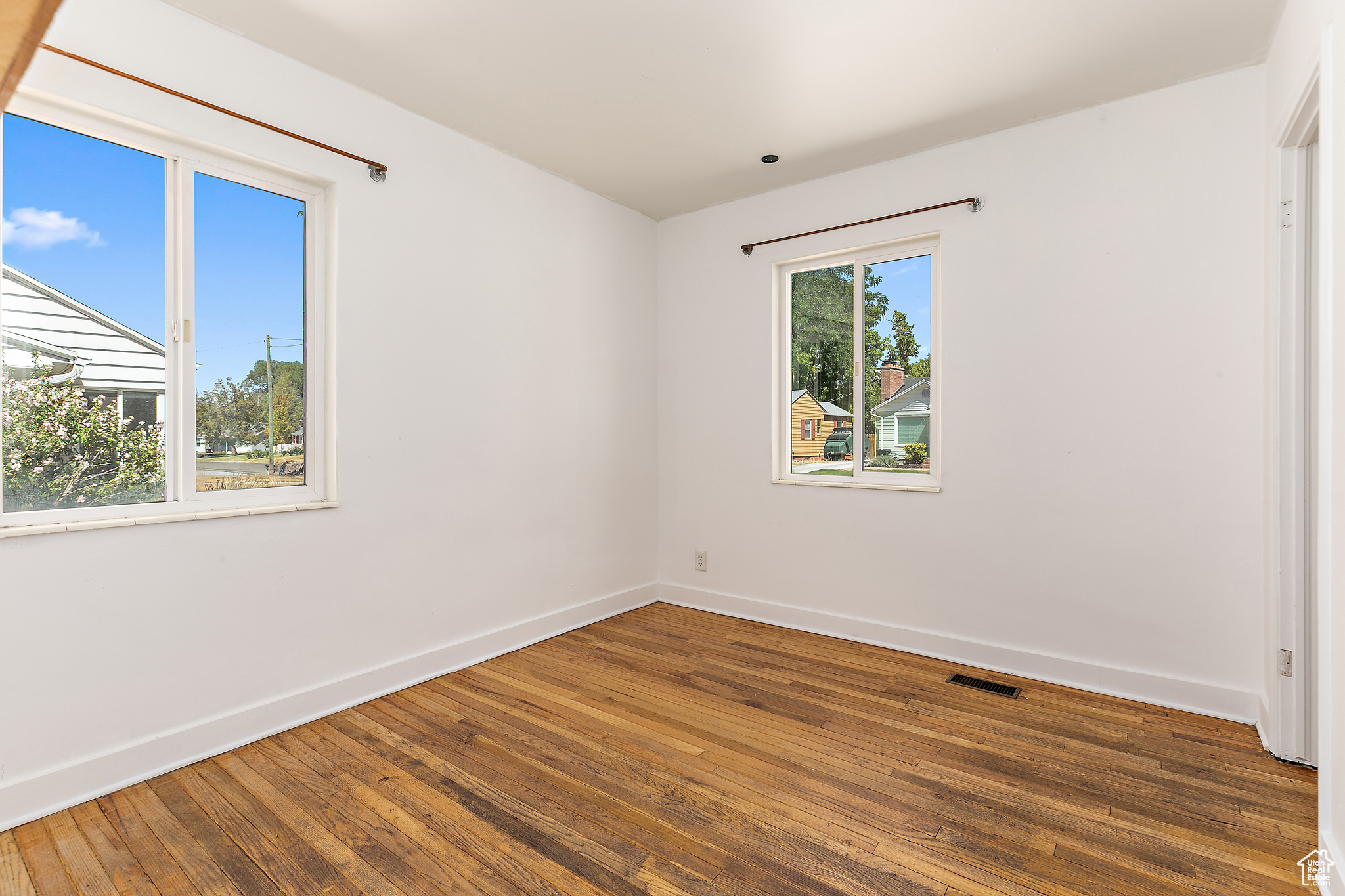 LORAINE - Residential