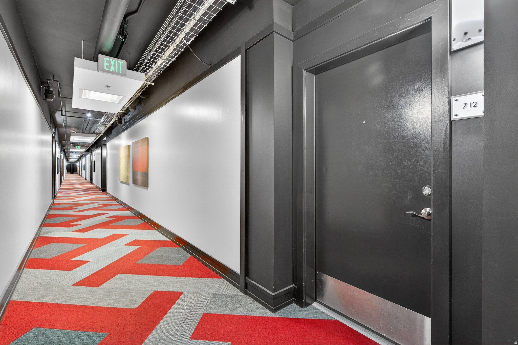 METRO CONDO - Residential