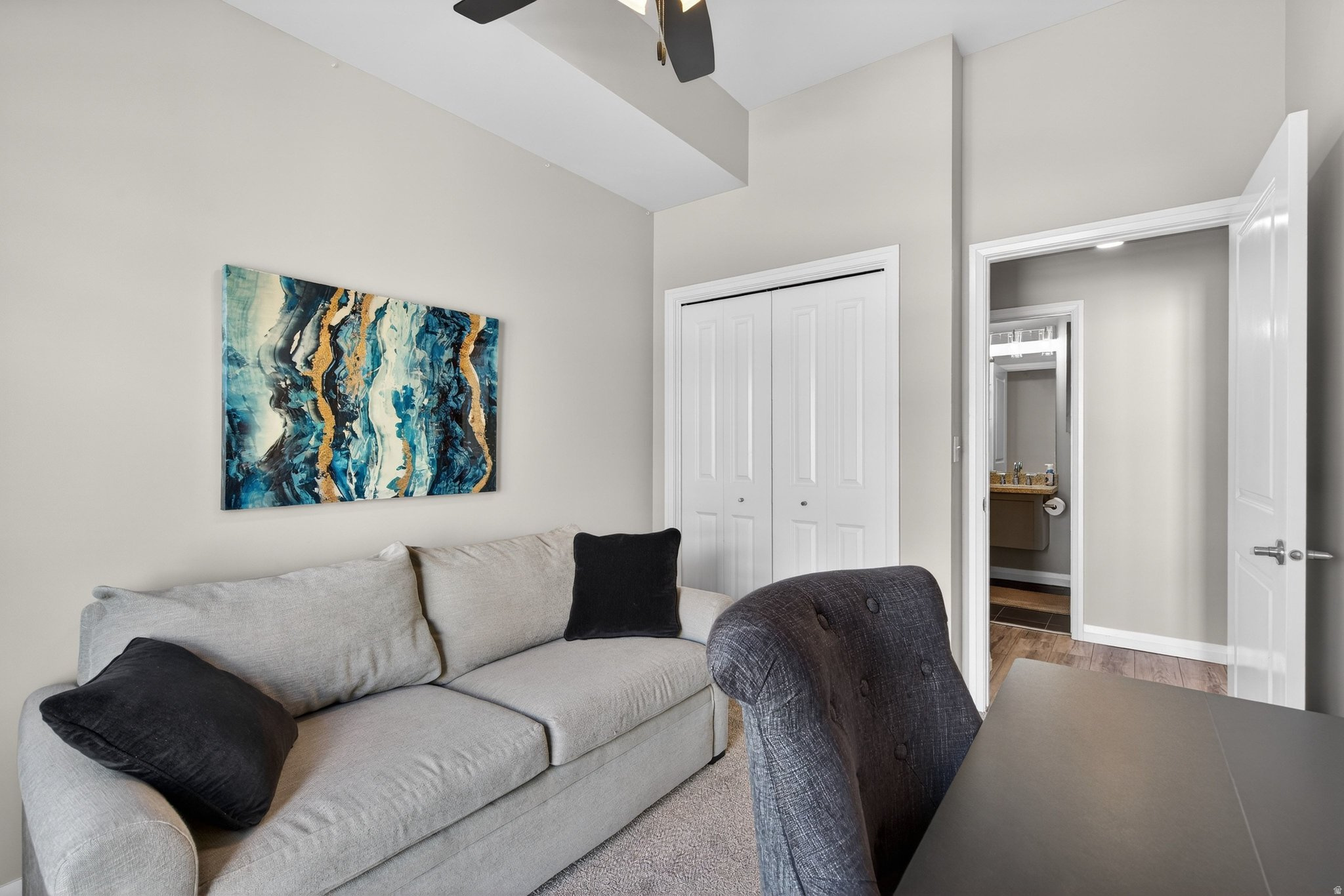 METRO CONDO - Residential