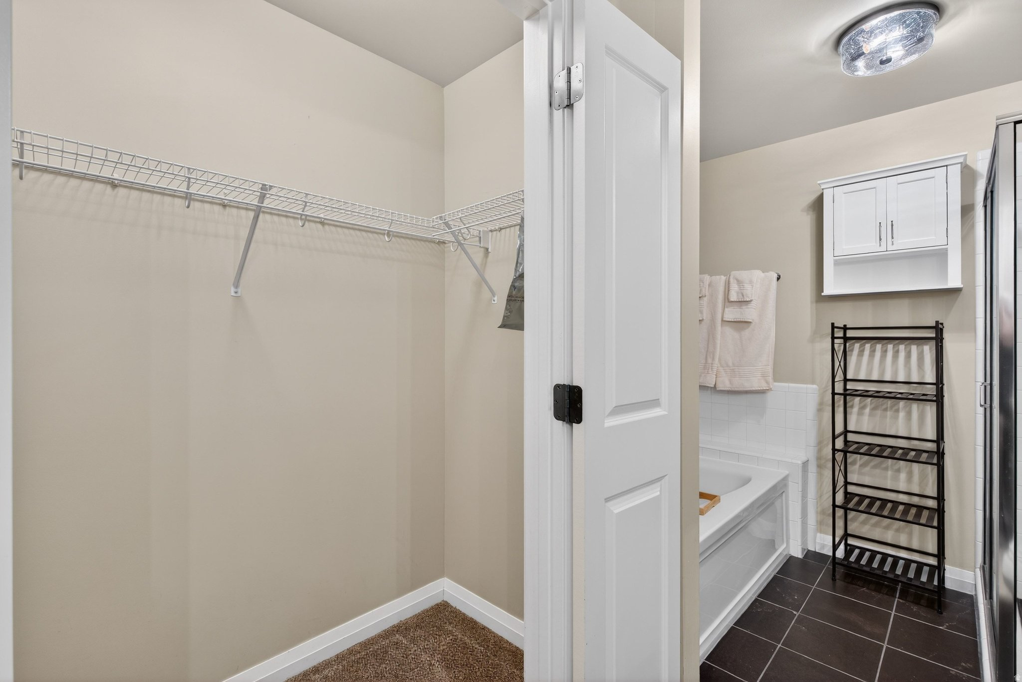 METRO CONDO - Residential