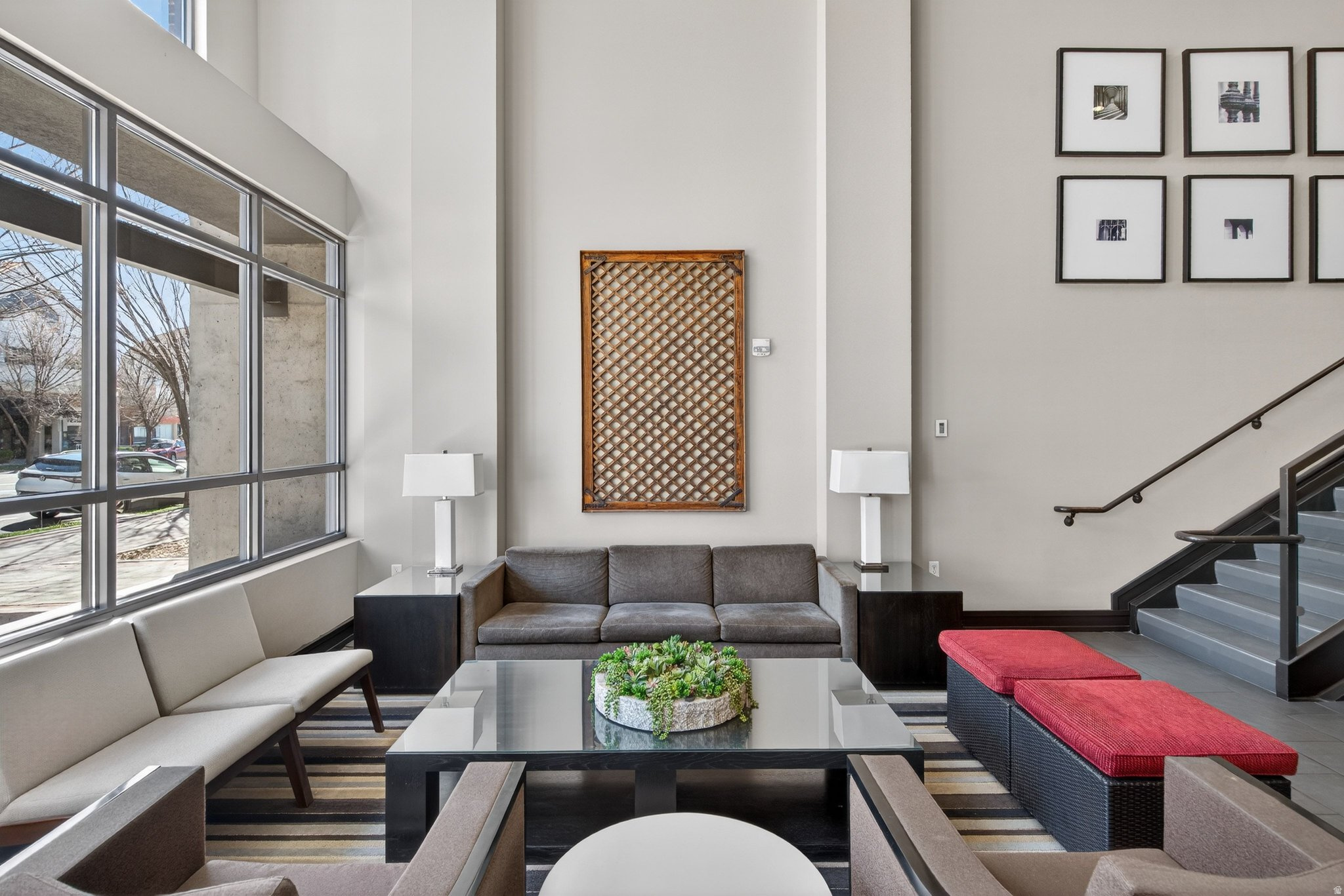 METRO CONDO - Residential