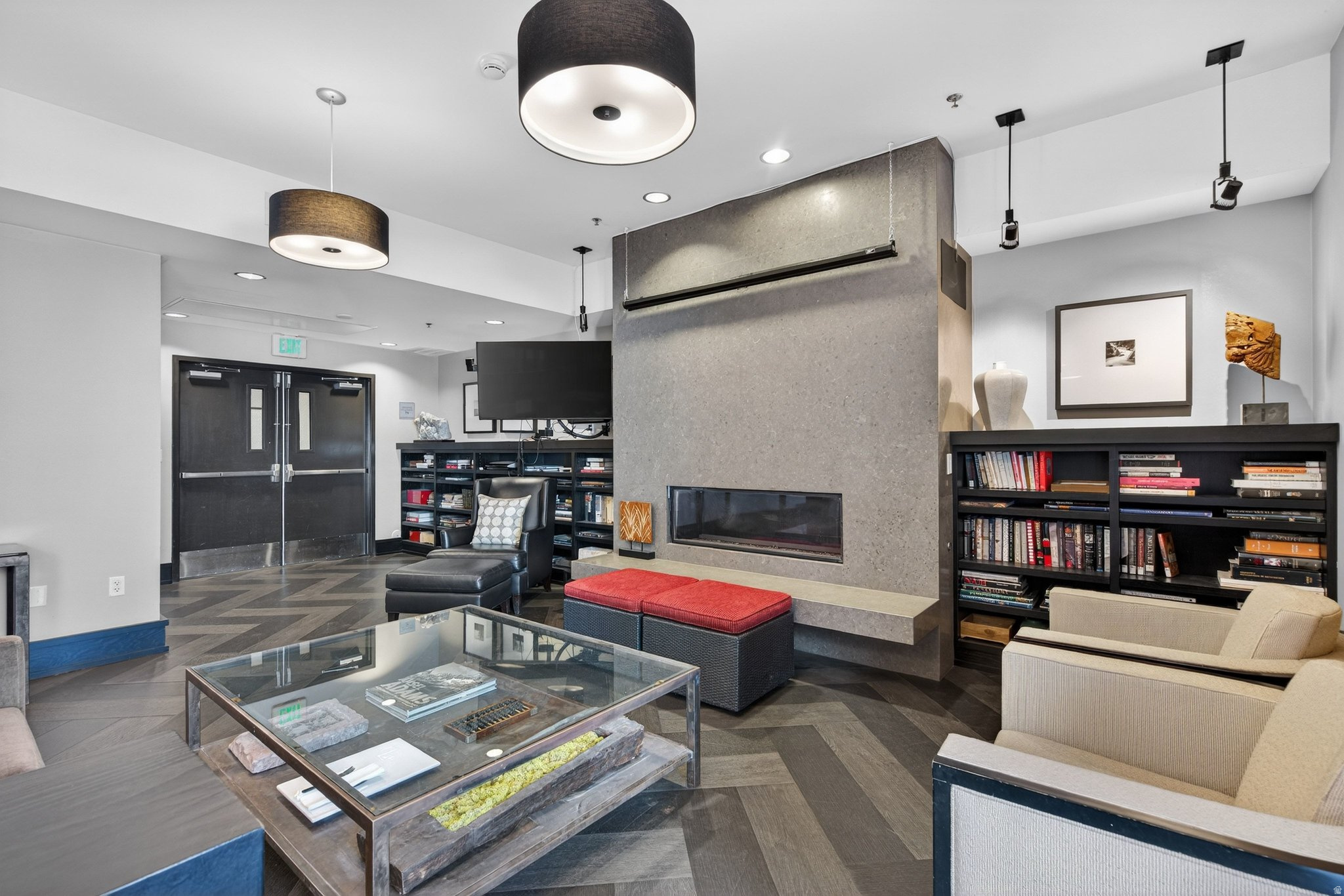 METRO CONDO - Residential