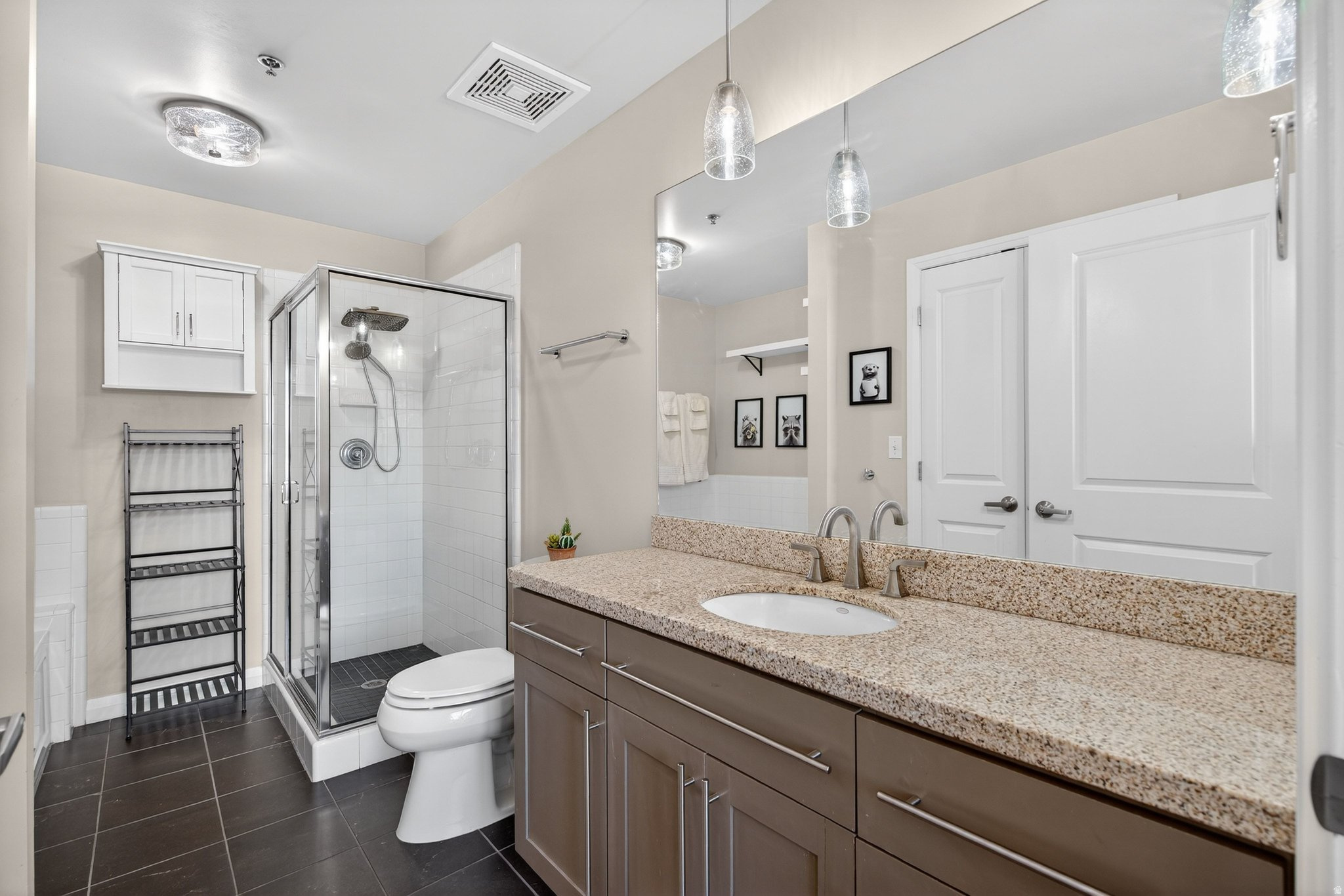 METRO CONDO - Residential