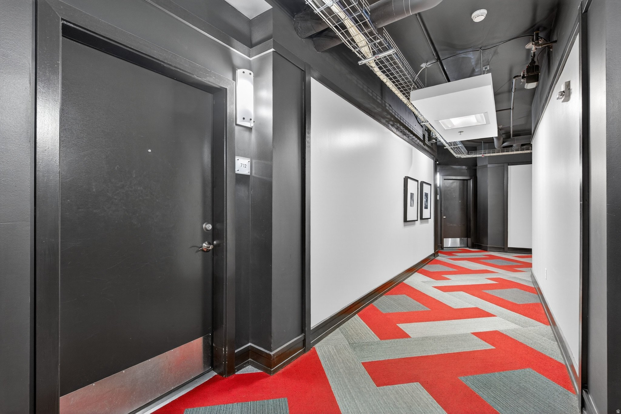 METRO CONDO - Residential