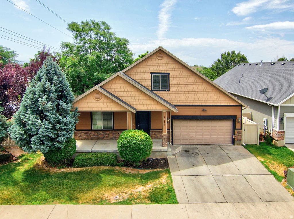 Photo of 1013 W 250 N, Clearfield, UT 84015 (MLS # 2175928)