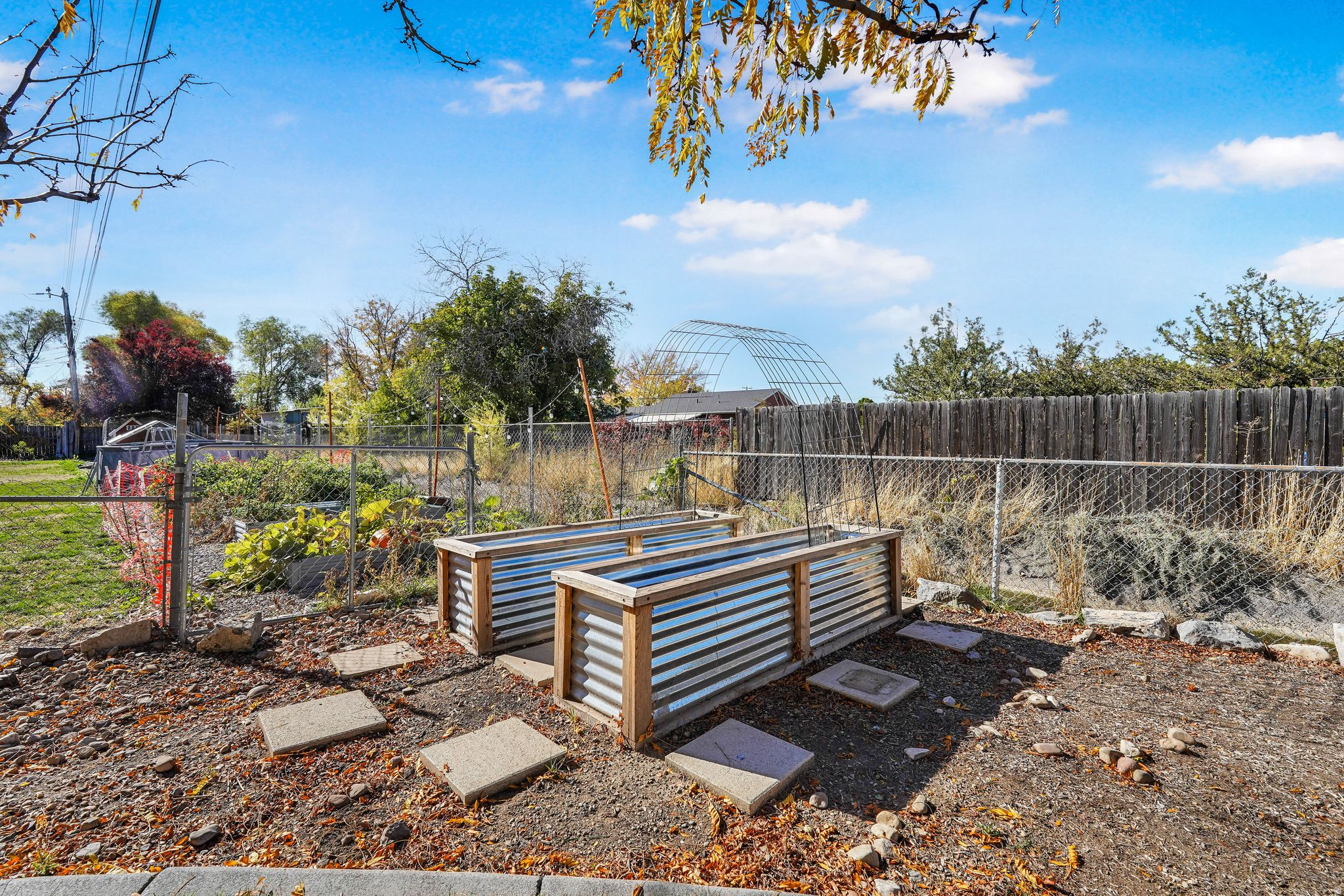 MEMMO GARDENS - Residential